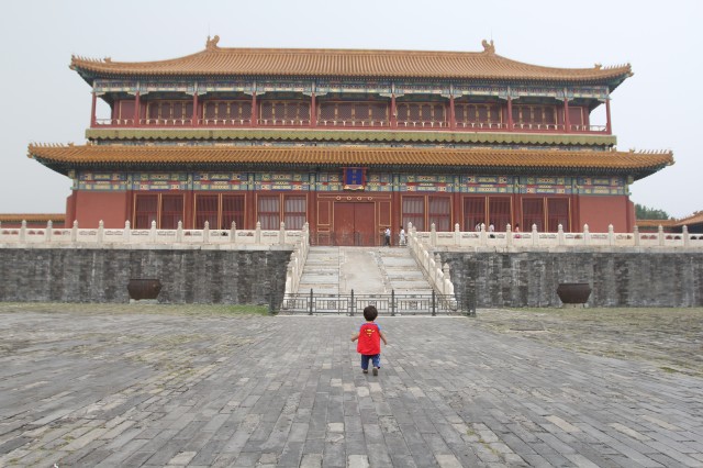 Exploring the Forbidden City, Beijing China - Photo: David Delagarza