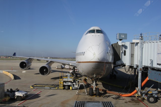 United 747-400 Photo: David Delagarza