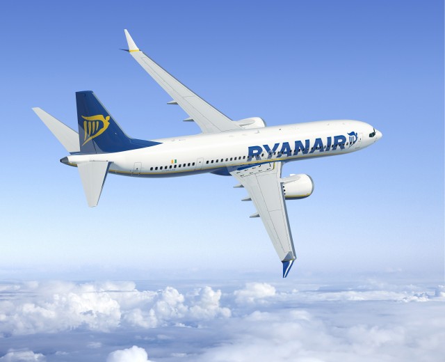 Another view of the Ryanair 737 MAX 200 - Image: Boeing