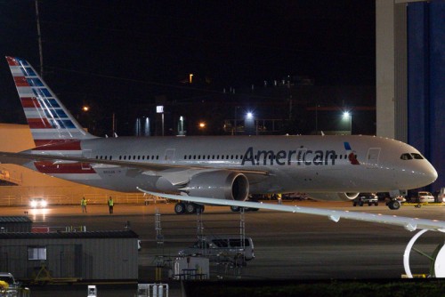 American Airlines' first Boeing 787 Dreamliner seen in full livery - Photo: Jeremy Dwyer-Lindgren
