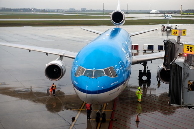 KLM's last MD-11 to Montreal at the gate. Photo - Bernie Leighton | AirlineReporter