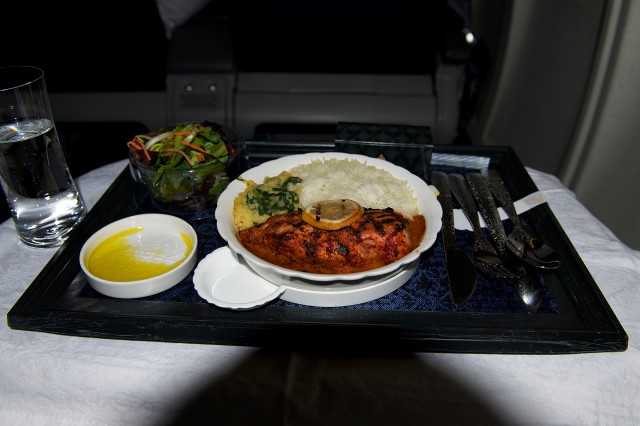 Tandoori chicken, MD-11 style. Photo - Bernie Leighton | AirlineReporter