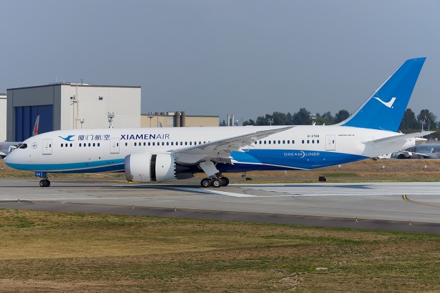 Xiamen Airlines' 787 at Paine Field - Photo: Bernie Leighton