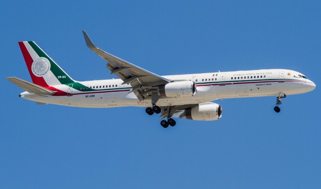 Mexican  Air Force  Boeing 757-200 