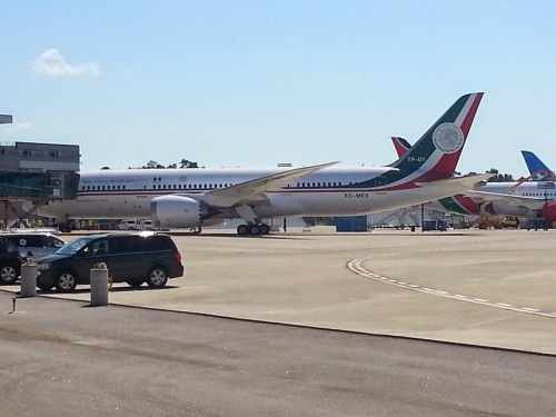 The Mexican Air Force's 787 which used to be ZA006 - Photo: Karadion