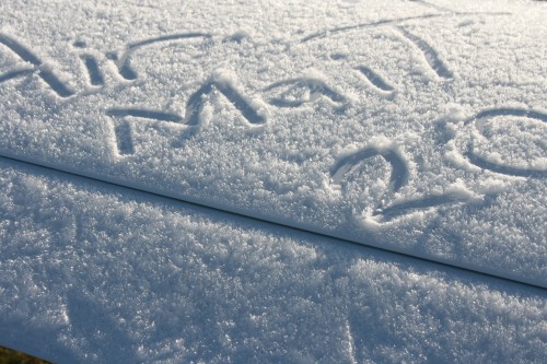 Cold weather makes for fun messages - Photo: Owen Zupp