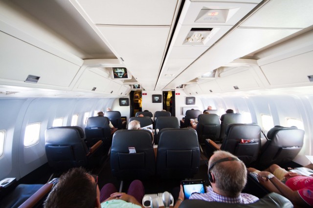 A unique configuration, 1-2-2 on the international version of the Qantas Boeing 767-338ER Photo: Jacob Pfleger | AirlineReporter