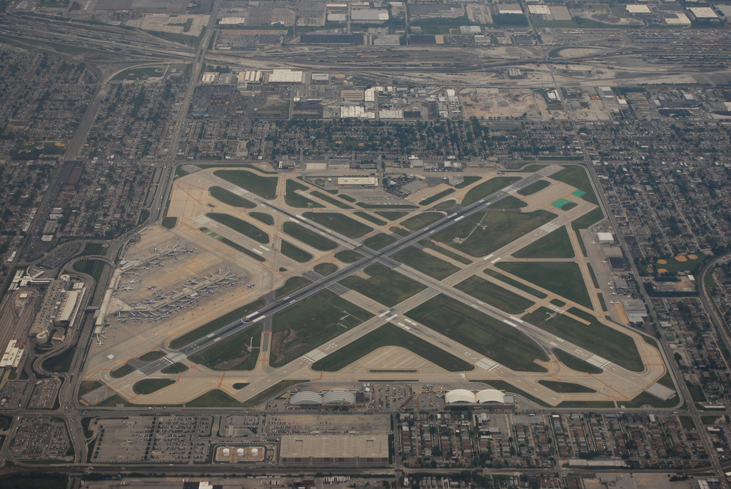 Passengers enroute to ORD often get a great view of Chicago's "other" airport. Photo: 