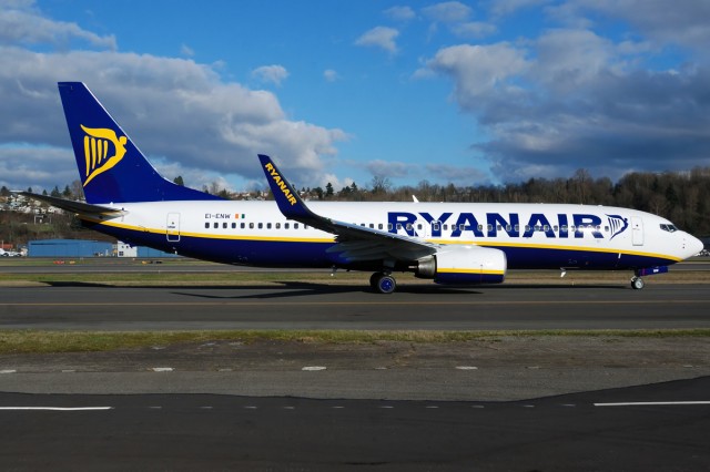 A Ryanair 737 taxis for a test flight at Boeing Field. Photo - Andrew W. Sieber FlickerCC
