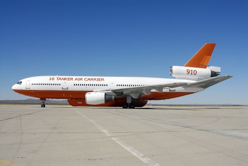 DC-10 tanker on the ground - Photo: Tanker 10