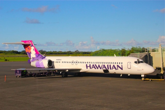 A Hawiian Airlines' Boeing 717 - Photo: macprohawaii | FlickrCC
