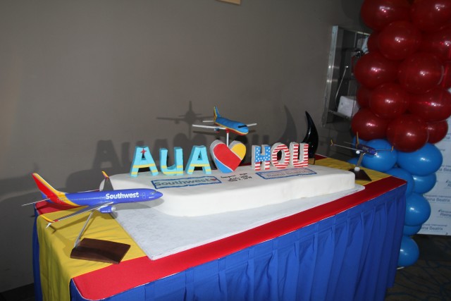 We all felt bad cutting into this beautiful cake. Photo: David Delagarza | Airlinereporter