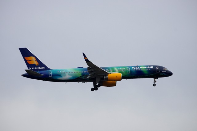 Icelandair use 757s to connect their hub in Reykjavik to European and North American Destinations - Photo: Mal Muir | AirlineReporter.com