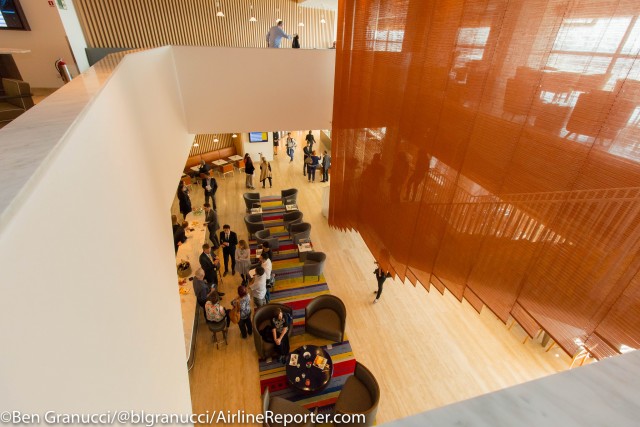 A view from upstairs to downstairs of the LANTAM lounge in Santiago