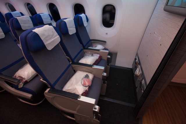 The bulkhead row of seats on LAN's 787-9 - Photo: Ben Granucci | AirlineReporter
