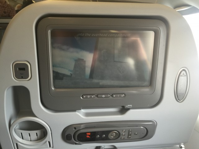 Even on a 35 minute flight, all IFE options are available. Photo - Bernie Leighton | AirlineReporter