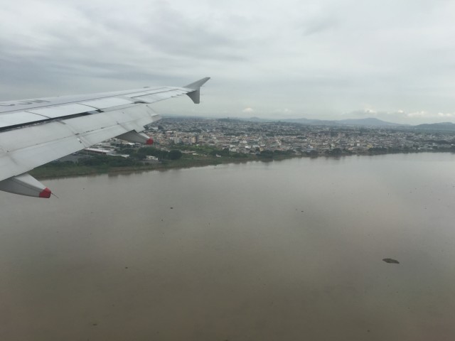 Approaching into Guayaquil over the Guayas river. Photo - Bernie Leighton | AirlineReporter