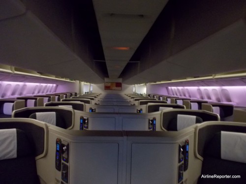 The Business Class cabin in the Cathay Boeing 777-300ER - Photo: Katka Lapelosová