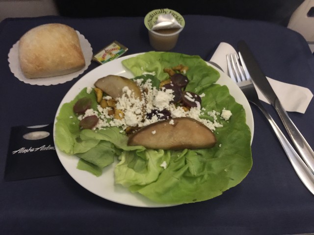 Certainly not artfully plated- but an interesting concept. Photo - Bernie Leighton | AirlineReporter