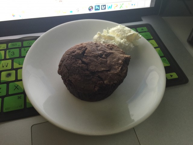 Finally, a wild dessert appeared. Photo - Bernie Leighton | AirlineReporter