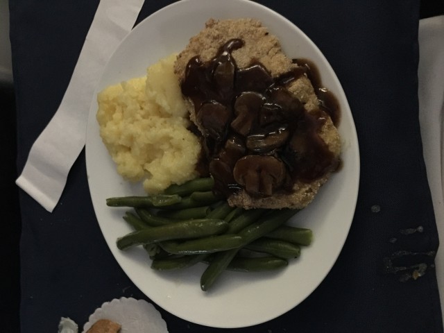 A rather disappointing chicken marsala. Photo - Bernie Leighton | AirlineReporter 