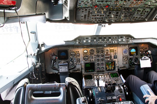 Great to see an "old-school" airbus cockpit for a change Photo: Jacob Pfleger | AirlineReporter