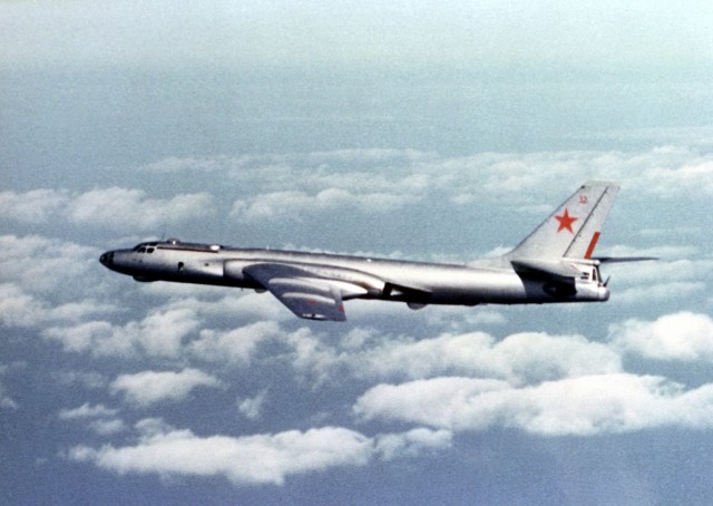 A maritime recon. variant of the Tu-16 gets photographed by the U.S Navy. Photo- unknown DefenseImagery.mil ID DN-SC-86-00466 [1]