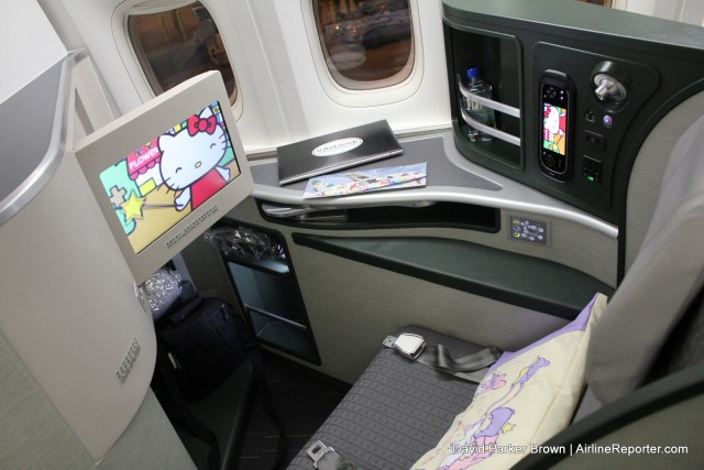 EVA Air's Hello Kitty Plane (PHOTOS)