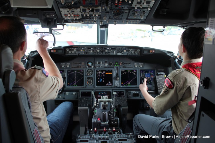 The flight deck of the C-40A Clipper