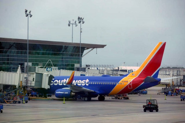 A Southwest Boeing 737 at Hobby in new livery - Photo: Jeremy Dwyer-Lindgren