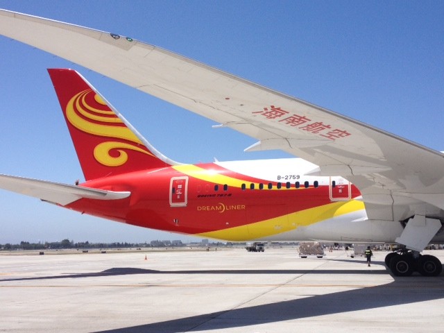 Getting close and personal with the 787 Dreamliner - Photo: Michael Restivo