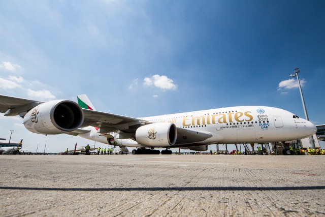 One of my favourite angles, really puts the size into perspective (shame about the light) AvGeeks in Action Photo: Jacob Pfleger | AirlineReporter