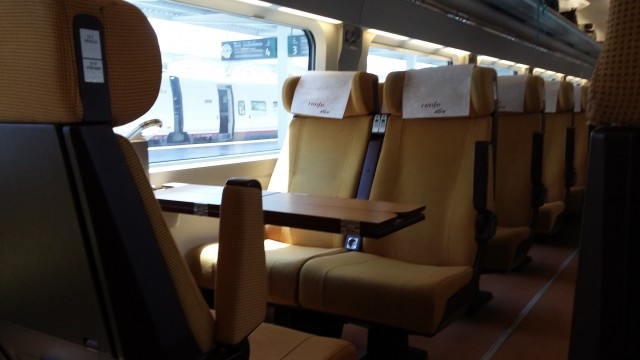 Seating inside AVE's tourist carriage - Photo: Ant Richards