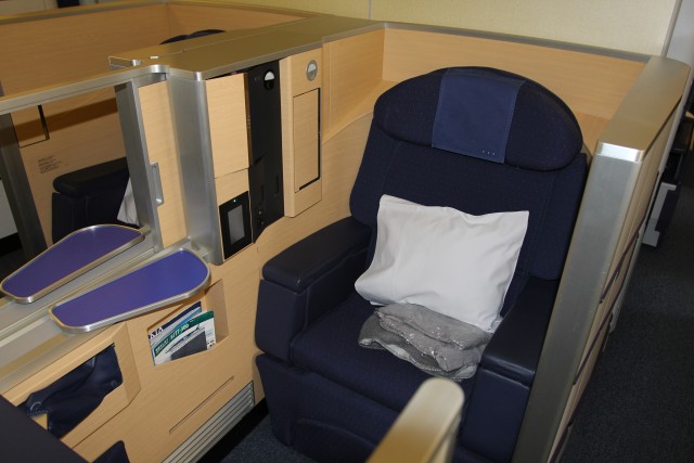 ANA's 777-300ER Inspiration of Japan first class seat - Photo: David Delagarza | AirlineReporter