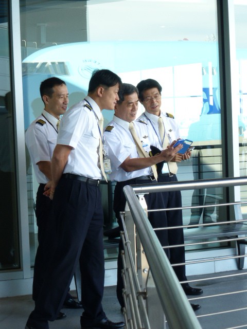 The pilots were very excited to fly home in this beautiful plane! - Photo: Colin Cook | AirlineReporter