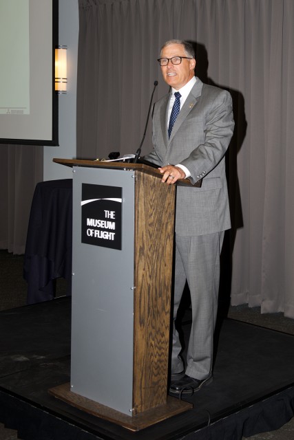 Washington Governor Jay Robert Inslee giving a welcome speech - Photo: Bernie Leighton | AirlineReporter