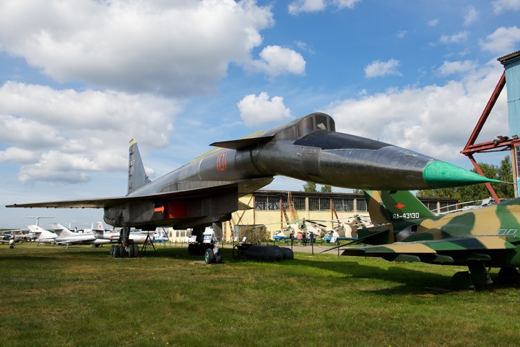 The only Sukhoi T-4 - Photo: Bernie Leighton | AirlineReporter