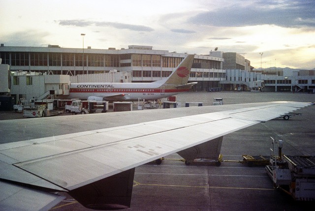 Denver's old Stapleton Airport seen in 1991 - Photo: Andrew Thomas | FlickrCC