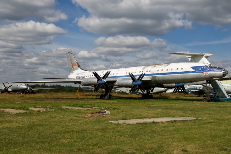 There is only one Tu-114 left, it's also there! Photo - Bernie Leighton | AirlineReporter