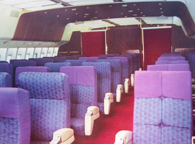 1st Class cabin configured in a 6 abreast configuration. This mockup was later used by TWA as a cabin training device.