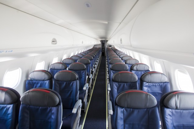 The main cabin on board an American Eagle E-175 at LAX. Photo: American Airlines