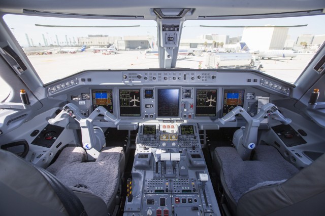 Check out the fancy glass cockpit onboard an American Eagle E-175 at LAX. Photo: American Airlines
