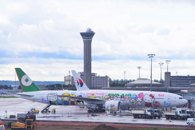 EVA's special Hello Kitty 777-300ER (B-16703) at CDG. Photo: John Nguyen | AirlineReporter