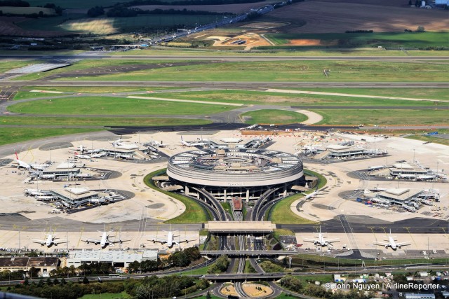 Aerial view of CDG's Terminal 1 on takeoff.