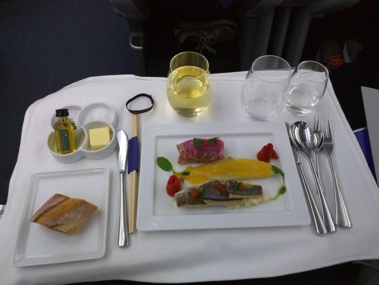 Second course on ANA's NRT-KUL business class - Photo: David Delagarza | AirlineReporter