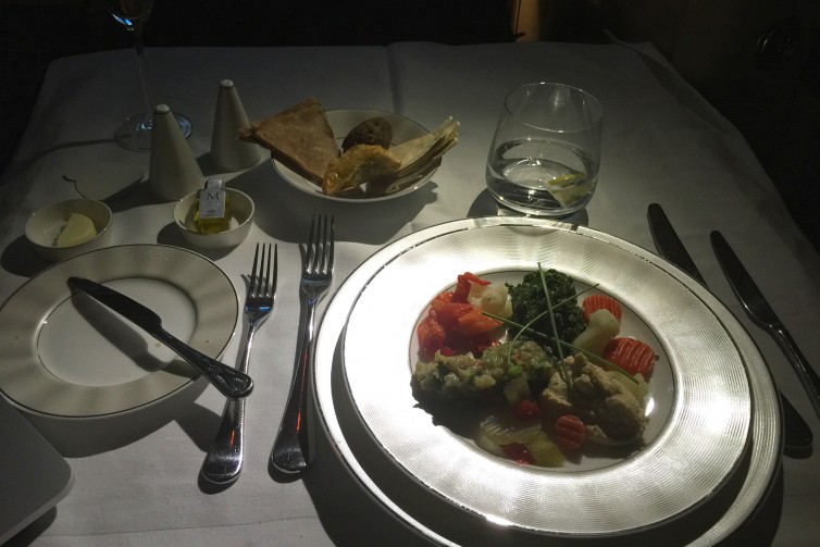There are a lot of things in a mezze platter, please read the article for description - Photo: Bernie Leighton | AirlineReporter