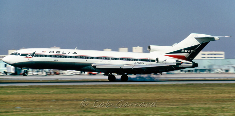 A Delta Boeing 727-200 - Photo: Bob Garrard