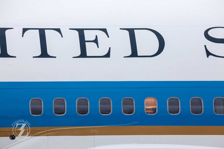 We'll leave a light on for you. Air Force One on the tarmac at King County International Airport, Seattle, Oct. 9, 2015. Photo: Francis Zera | Airline Reporter