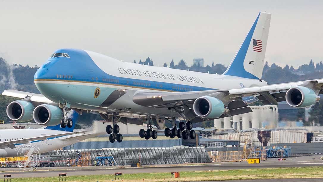 Air Force One arriving at King County International Airport, Seattle, Oct. 9, 2015. Photo: Francis Zera | Airline Reporter