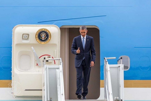 President Obama arriving in Seattle via Air Force One, Oct. 9, 2015. Photo: Francis Zera | Airline Reporter